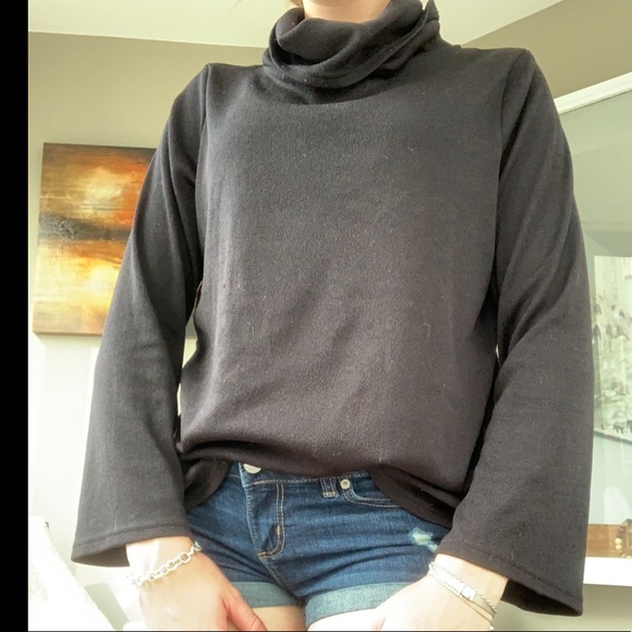 Long sleeve turtleneck sweater - Picture 2 of 2